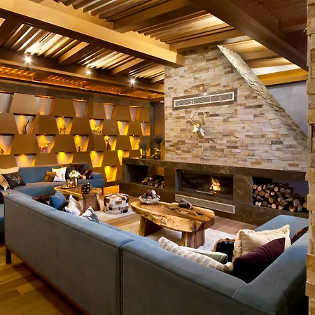 Hotel Magna Pivot - Boutique Class