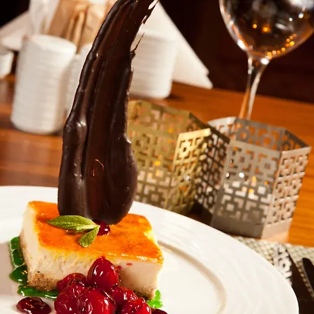 Magna Pivot - Boutique Class Hotel