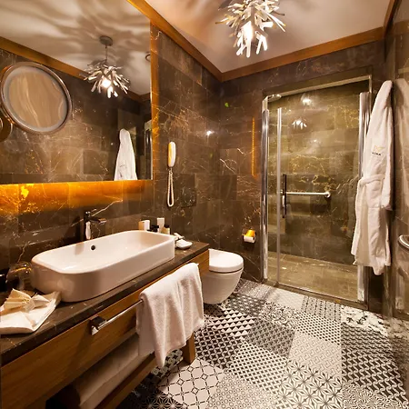 Magna Pivot - Boutique Class Hotel