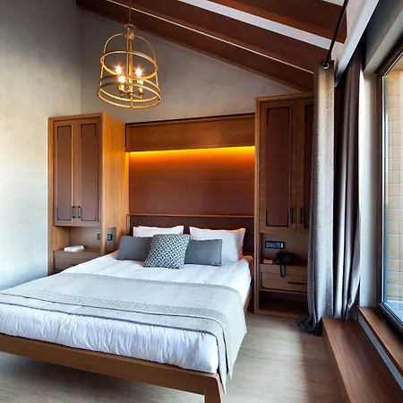 Hotel Magna Pivot - Boutique Class