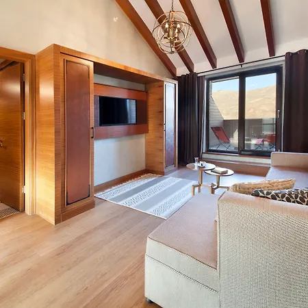 Hotel Magna Pivot - Boutique Class
