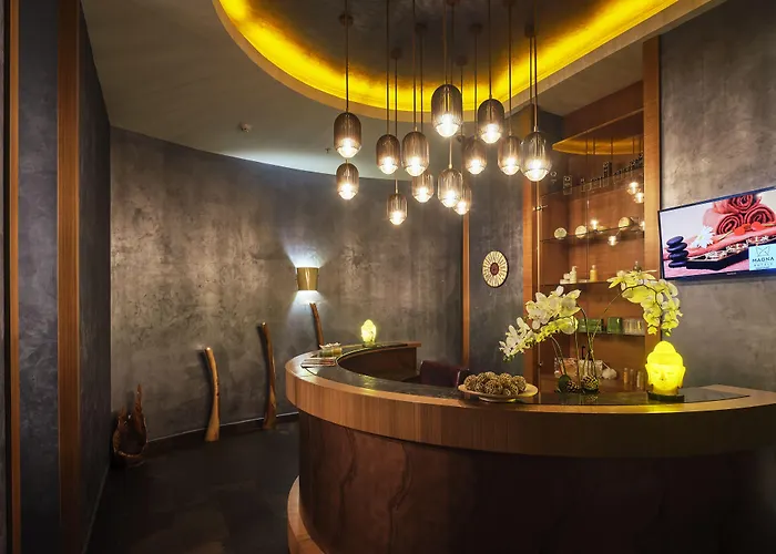 Magna Pivot - Boutique Class Hotel *