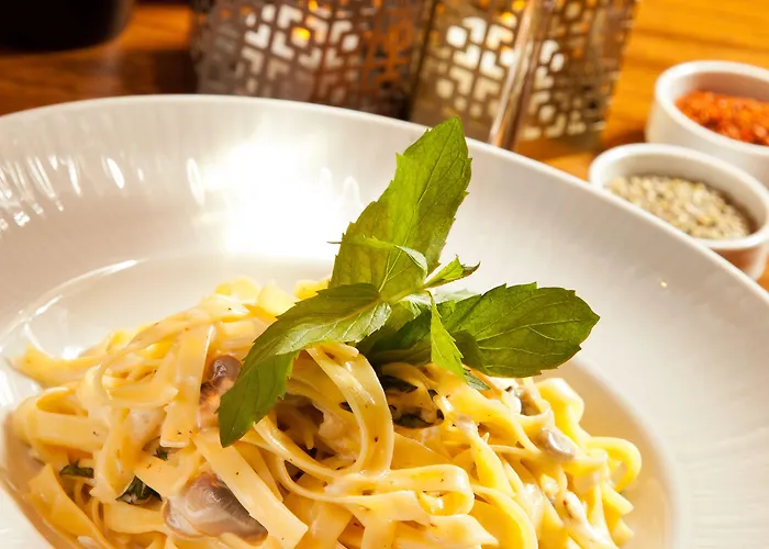 Magna Pivot - Boutique Class Hotel *